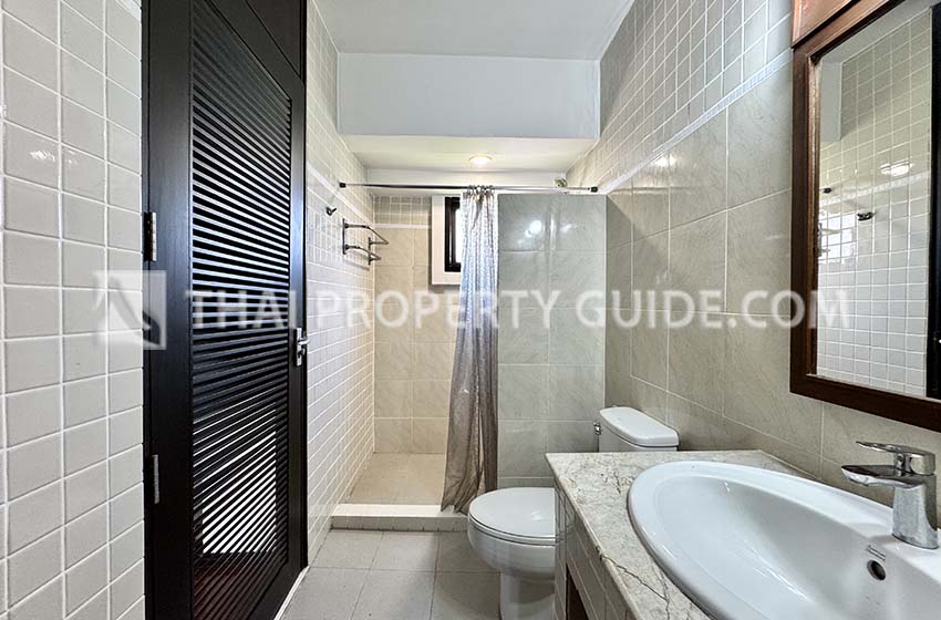 Penthouse in Phaholyothin 